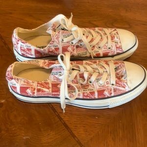 Converse low top red print sneakers - new